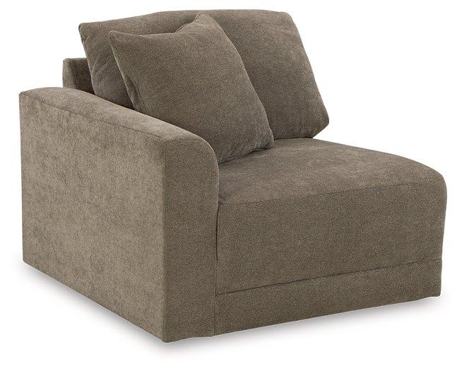 Raeanna Sectional Loveseat