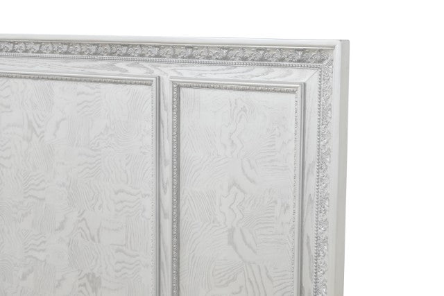 Stella Mia 4 Pc 5 Pc Queen Bedroom Set White & White